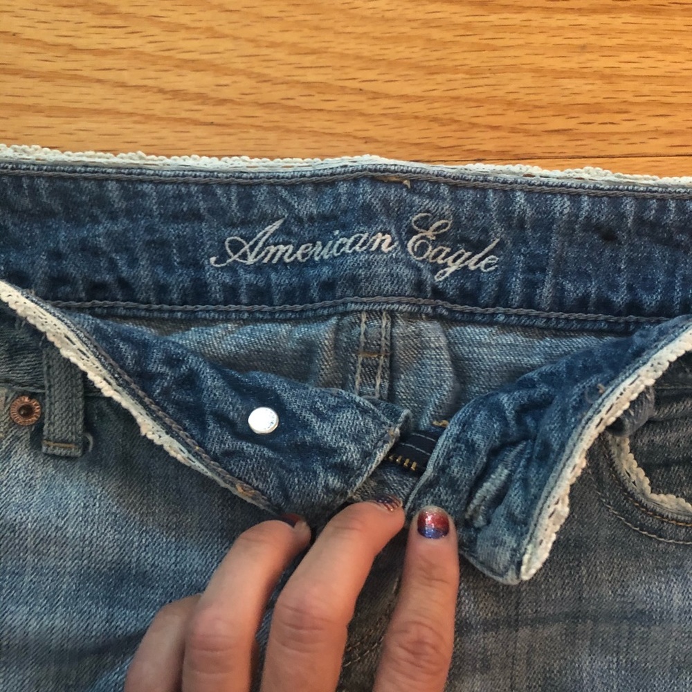 AE Denim Short - Picture 4 of 5